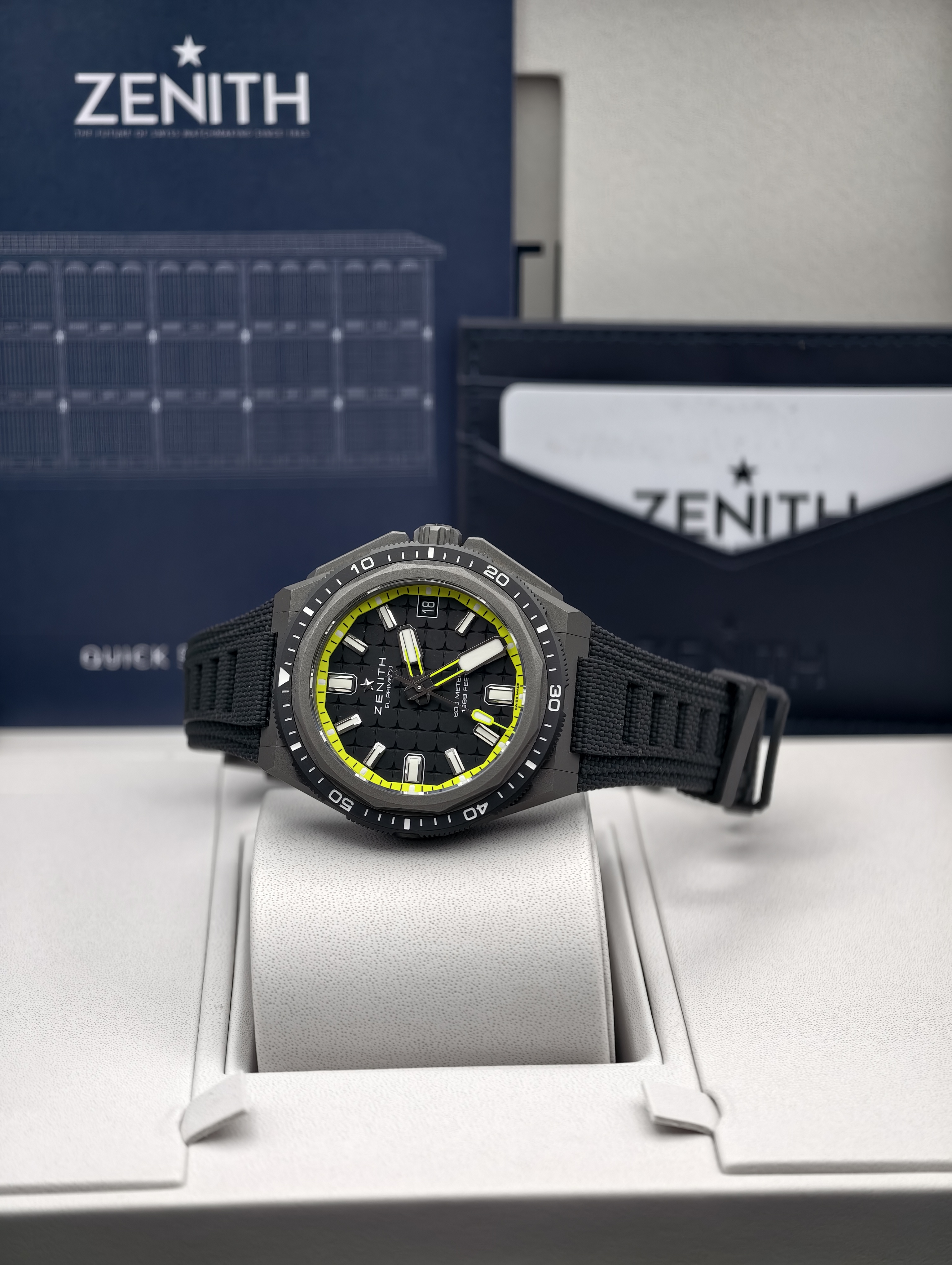 Zenith  Defy Extreme Diver