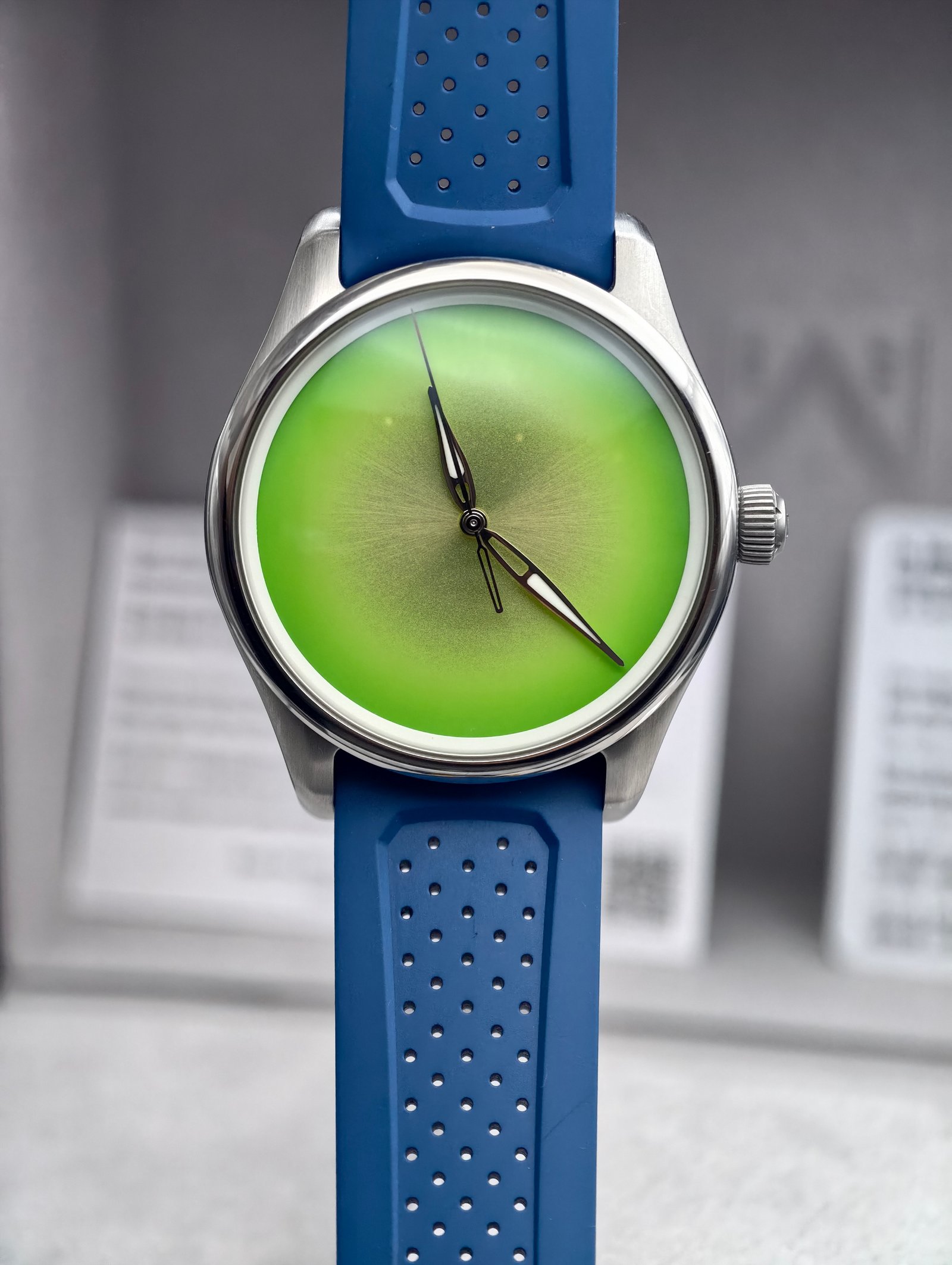 H. Moser & Cie Pioneer Centre Seconds
